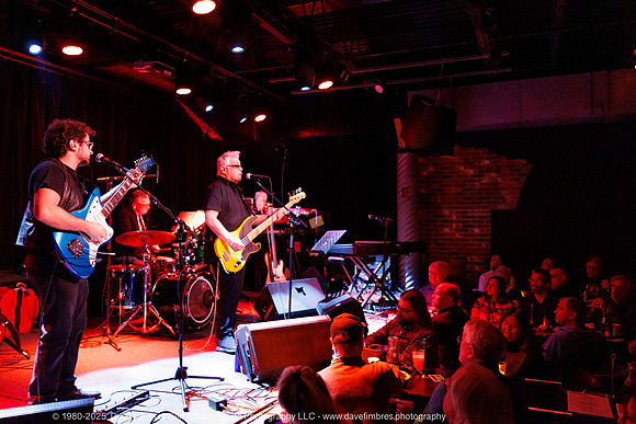 20250115 Albert Lee at Jammin' Java 8160