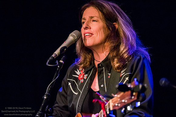 20181104 Jammin' Java - Six Sister Songwriter Showcase 1604