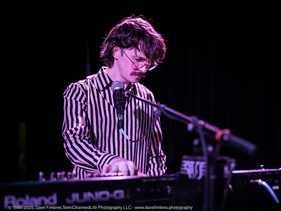 20250830 The Duskwhales at Jammin' Java 4132