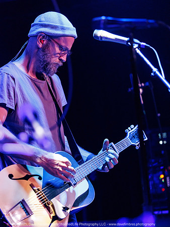 20250919 Todd & Ryan Wright at Jammin' Java 4705