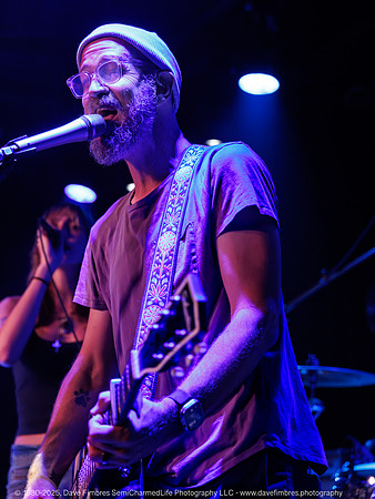 20250919 Todd & Ryan Wright at Jammin' Java 4949