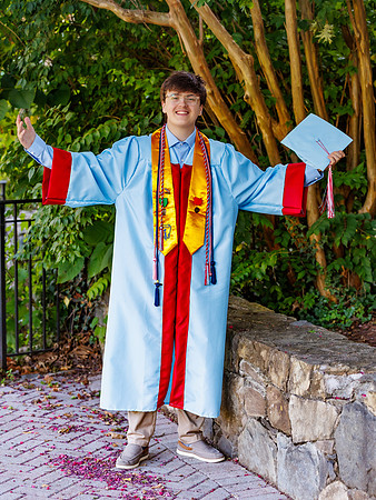 20250810 Noah Shea Graduation-Senior Photos 0253