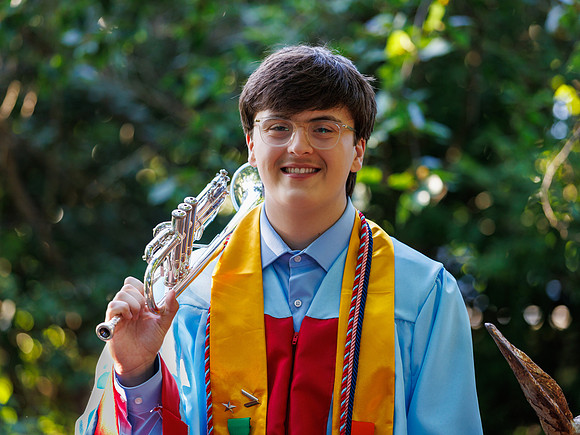 20250810 Noah Shea Graduation-Senior Photos 0329