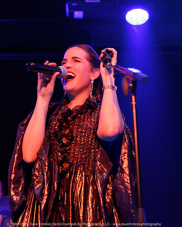 20251026 Juliet Lloyd at Jammin' Java 4670
