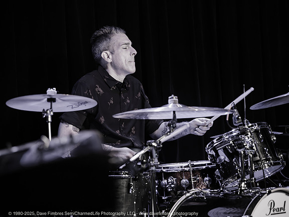 20251129 Mark Williams and Friends at Jammin' Java 6126