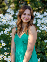 20231022 Jocelyn Brooks at Bishop's Garden 8205