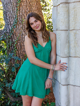 20231022 Jocelyn Brooks at Bishop's Garden 9651