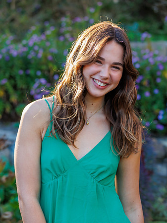 20231022 Jocelyn Brooks at Bishop's Garden 8372