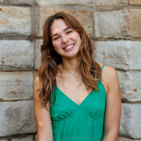 20231022 Jocelyn Brooks at Bishop's Garden 8256