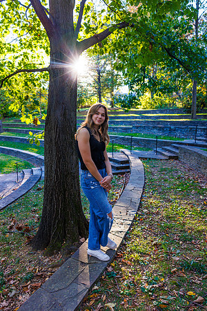 20231022 Jocelyn Brooks at Bishop's Garden 0060