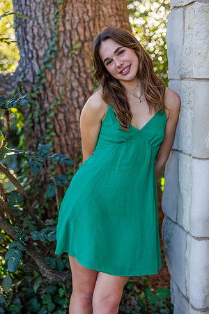 20231022 Jocelyn Brooks at Bishop's Garden 9634
