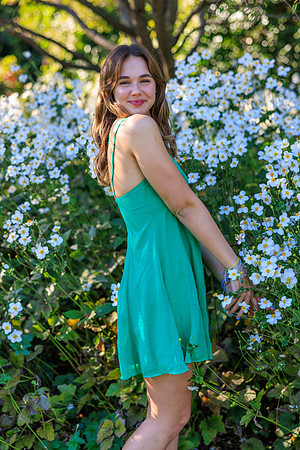 20231022 Jocelyn Brooks at Bishop's Garden 9512