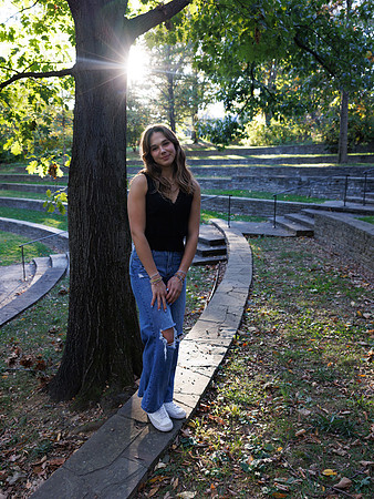 20231022 Jocelyn Brooks at Bishop's Garden 0062