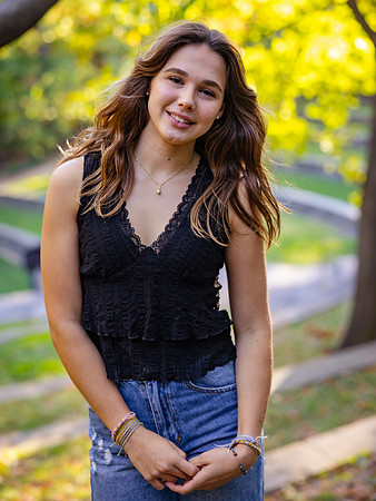 20231022 Jocelyn Brooks at Bishop's Garden 0032