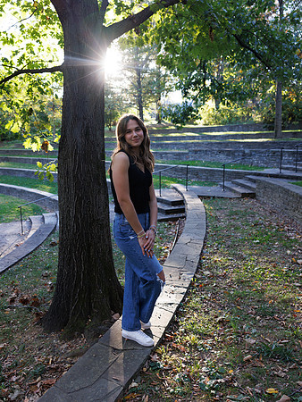 20231022 Jocelyn Brooks at Bishop's Garden 0061
