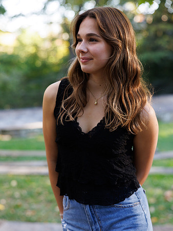 20231022 Jocelyn Brooks at Bishop's Garden 0099