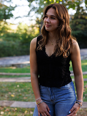 20231022 Jocelyn Brooks at Bishop's Garden 0086