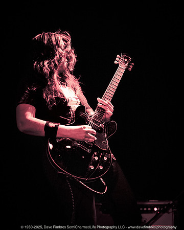 20250319 A Shrewdness of Apes at Jammin' Java 0114