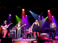 20260821 Josee Molavi at Jammin' Java 2412