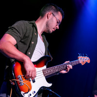20260821 Josee Molavi at Jammin' Java 2482