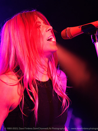 20230530 Taylor Acorn at Union Stage 5373