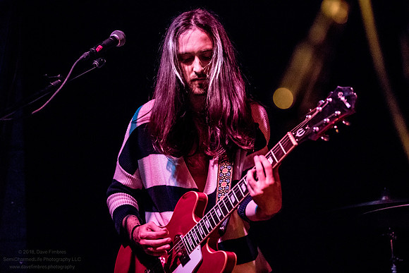 20180712 Elizabeth II at Black Cat 5503