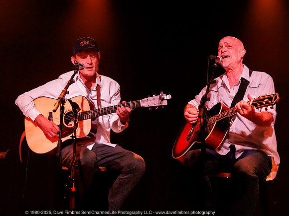 20250606 Eric Brace & Thomm Jutz at Jammin' Java 0804