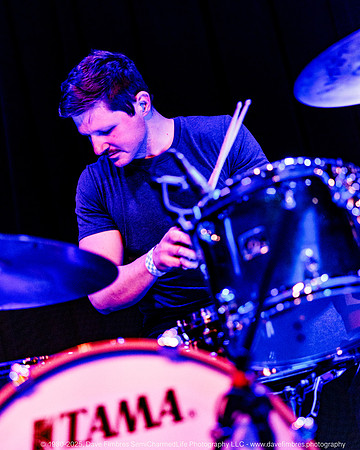 20250319 A Shrewdness of Apes at Jammin' Java 9917-2