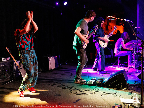 20250616 Deerhoof at Union Stage 3098