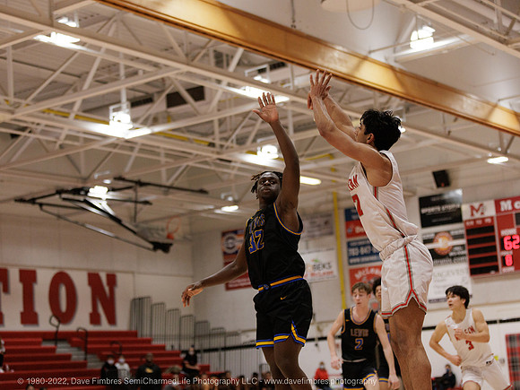20220113 DRF Basketball Lewis at MHS 9964