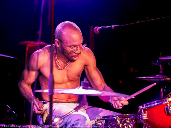 20221113 DFA & The OBGMs at Union Stage 9495