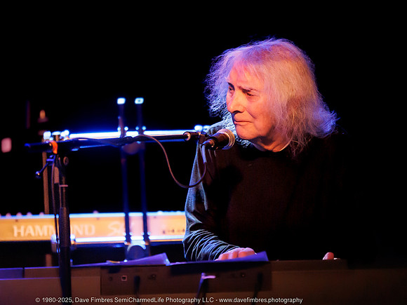 20250115 Albert Lee at Jammin' Java 8264