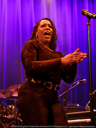 20250411 The War and Treaty at The Howard Theatre 1561